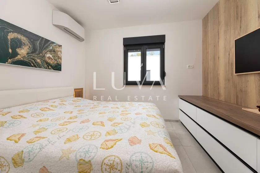 krk, omišalj, luksuzni apartman s krovnom terasom uz more, na prodaju - slika 11