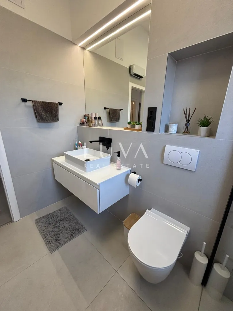 split, žnjan, 4s stan s pogledom na more, nkp 103 m2, prodaja - slika 18