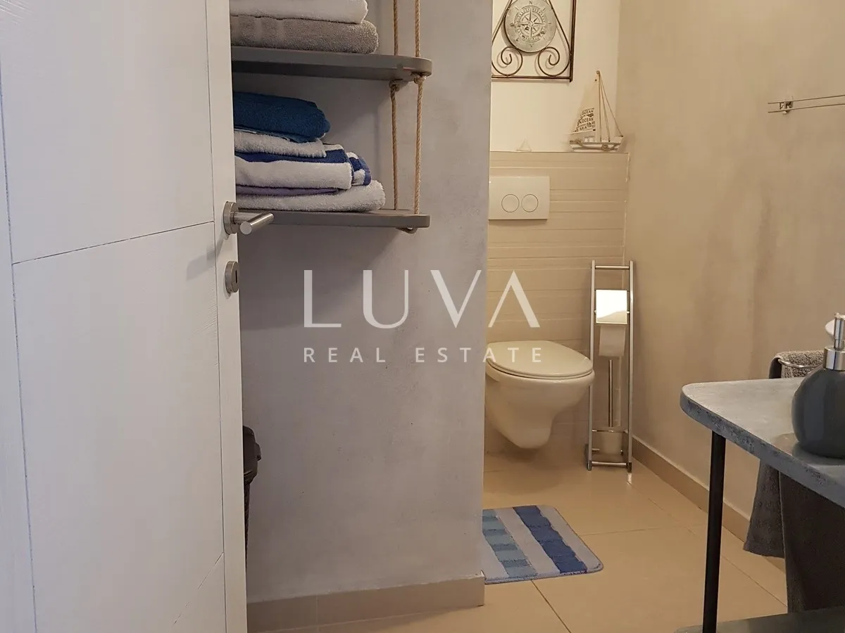 hvar, vrbanj, autentična kamena kuća s bazenom na prodaju - slika 12