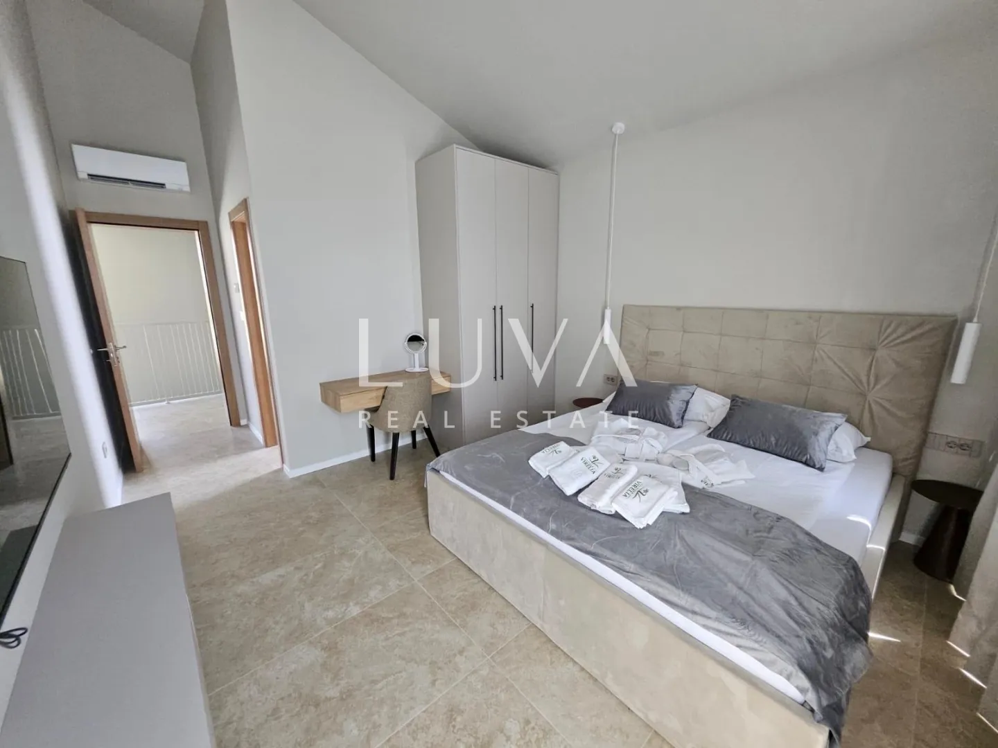 poreč, vabriga, kuća s bazenom 206 m2 na prodaju - slika 15