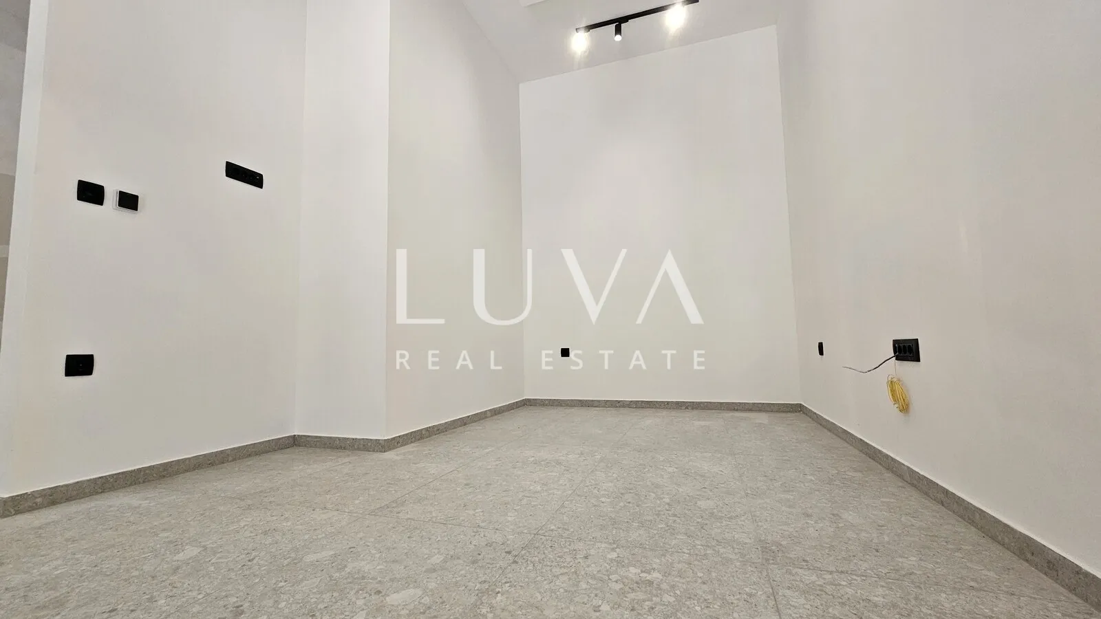 zagreb, branimirova, poslovni prostor 35m2, najam - slika 3