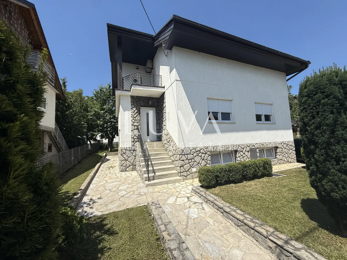 zagreb, vrapče, obiteljska kuća s garažom, nkp 264 m² - slika 1