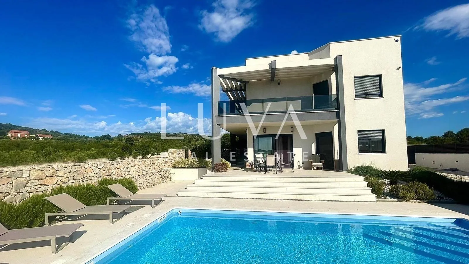 vodice, luksuzna vila s bazenom na prodaju - slika 19