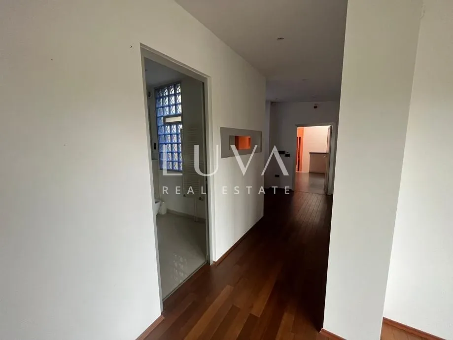 zagreb, britanac, poslovni prostor 110m2 s terasom 51m2 za najam - slika 15