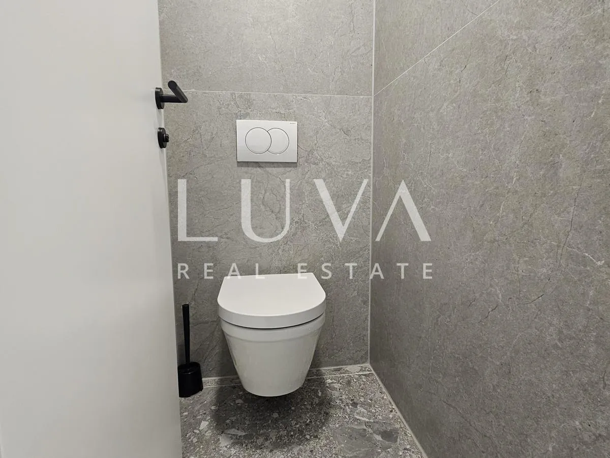 sesvete, centar, novouređeni poslovni prostor 144m2 za najam - slika 12