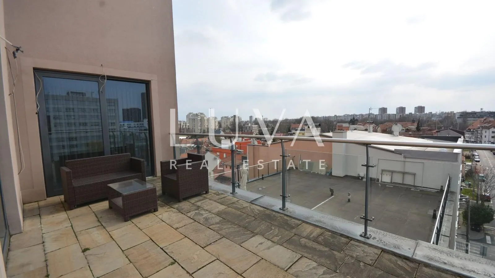 zagreb, radnička cesta, luksuzan penthouse 368m2 neto na prodaju - slika 44