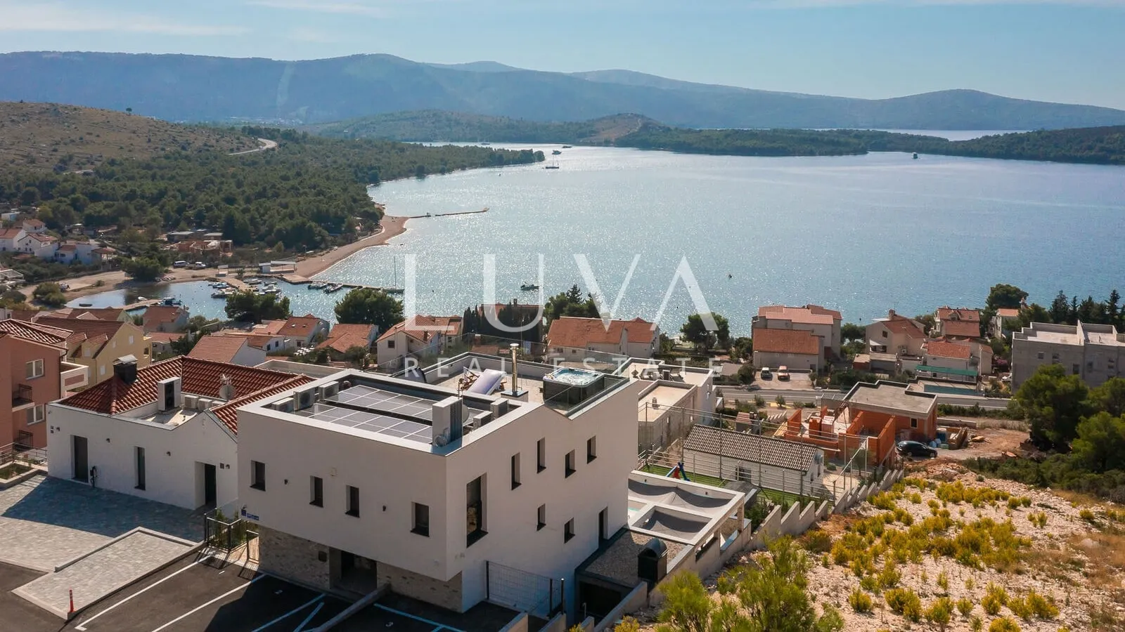 žaborić, šibenik, luksuzna vila s bazenom blizu mora na prodaju - slika 3