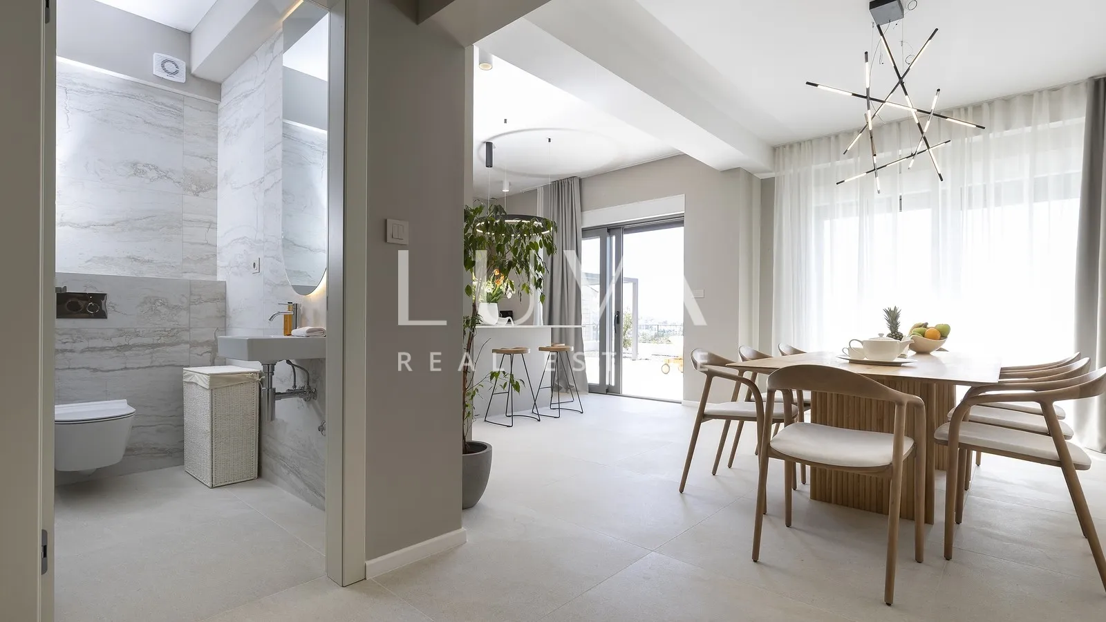 split, luksuzna vila s pogledom na more, 220 m2 za dugoročni najam - slika 25