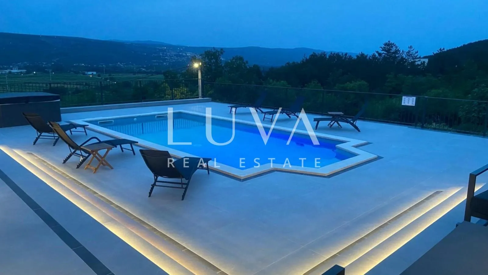 imotski, moderna kuća s bazenom i panoramskim pogledom na prodaju, 150 m2 - slika 19