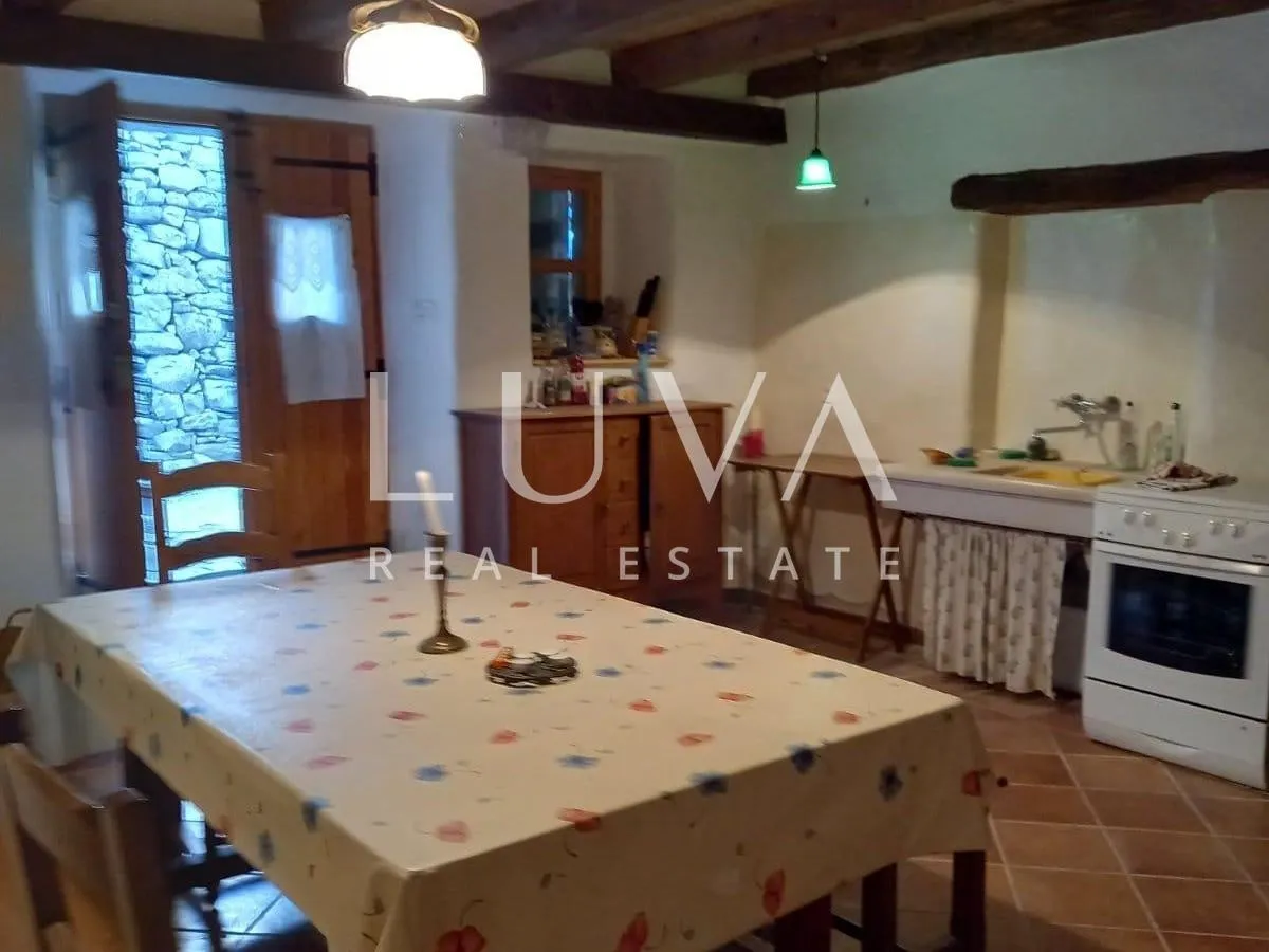 hum, istra, povijesna kamena kuća na prodaju, investicijska prilika - slika 3