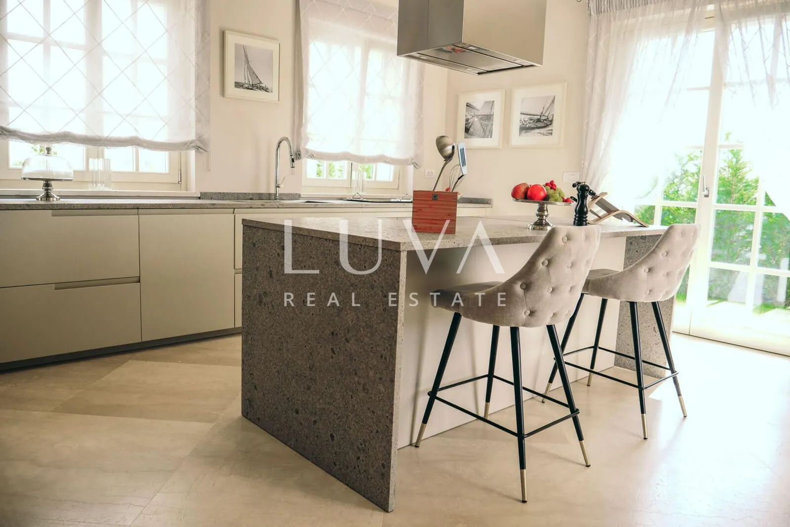 istra, poreč, luksuzna vila s bazenom, 288 m2 na prodaju - slika 12