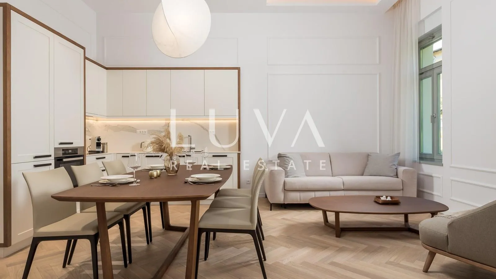 Opatija, strogi centar, luksuzan stan 90,36 m2 na prodaju