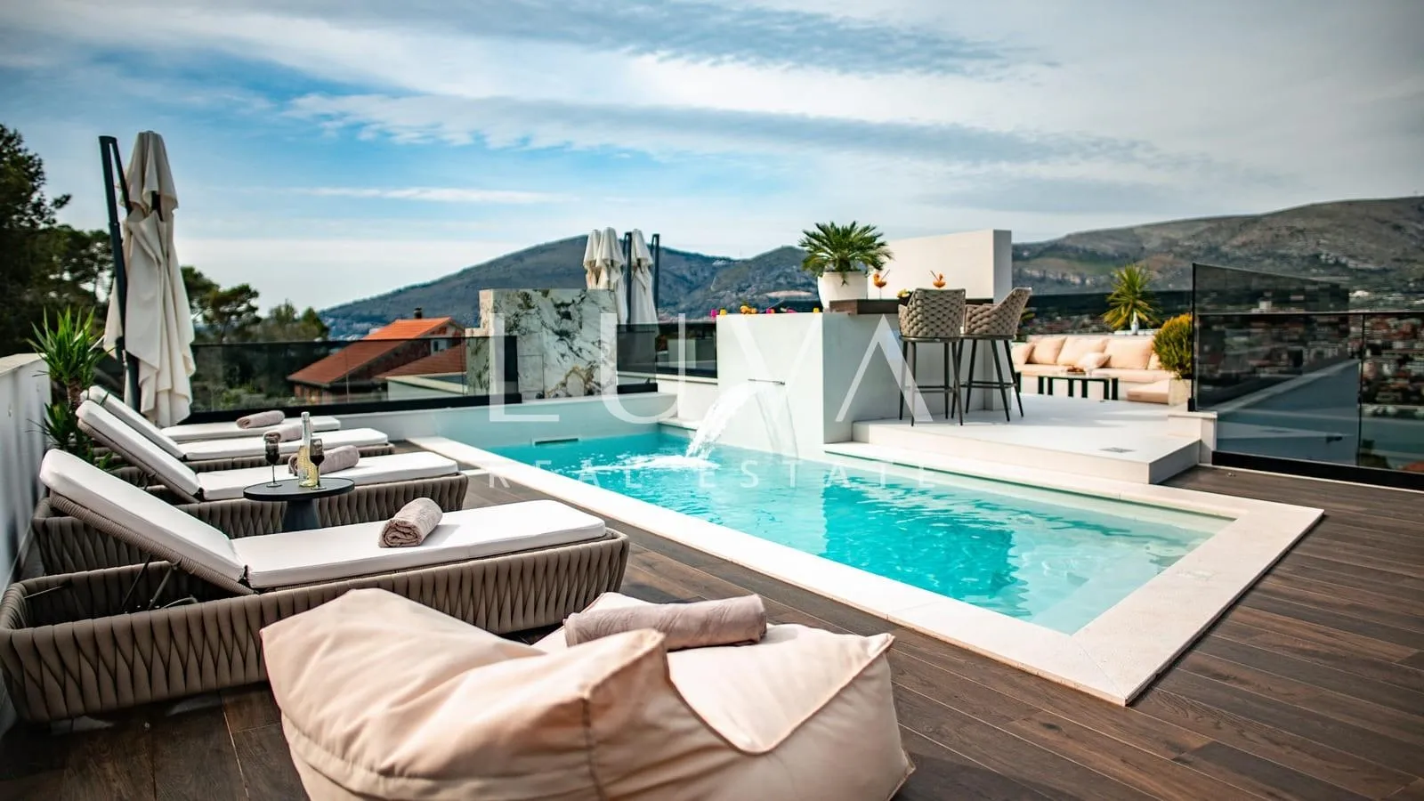 trogir, luksuzna vila s bazenom i pogledom na more na prodaju - slika 39