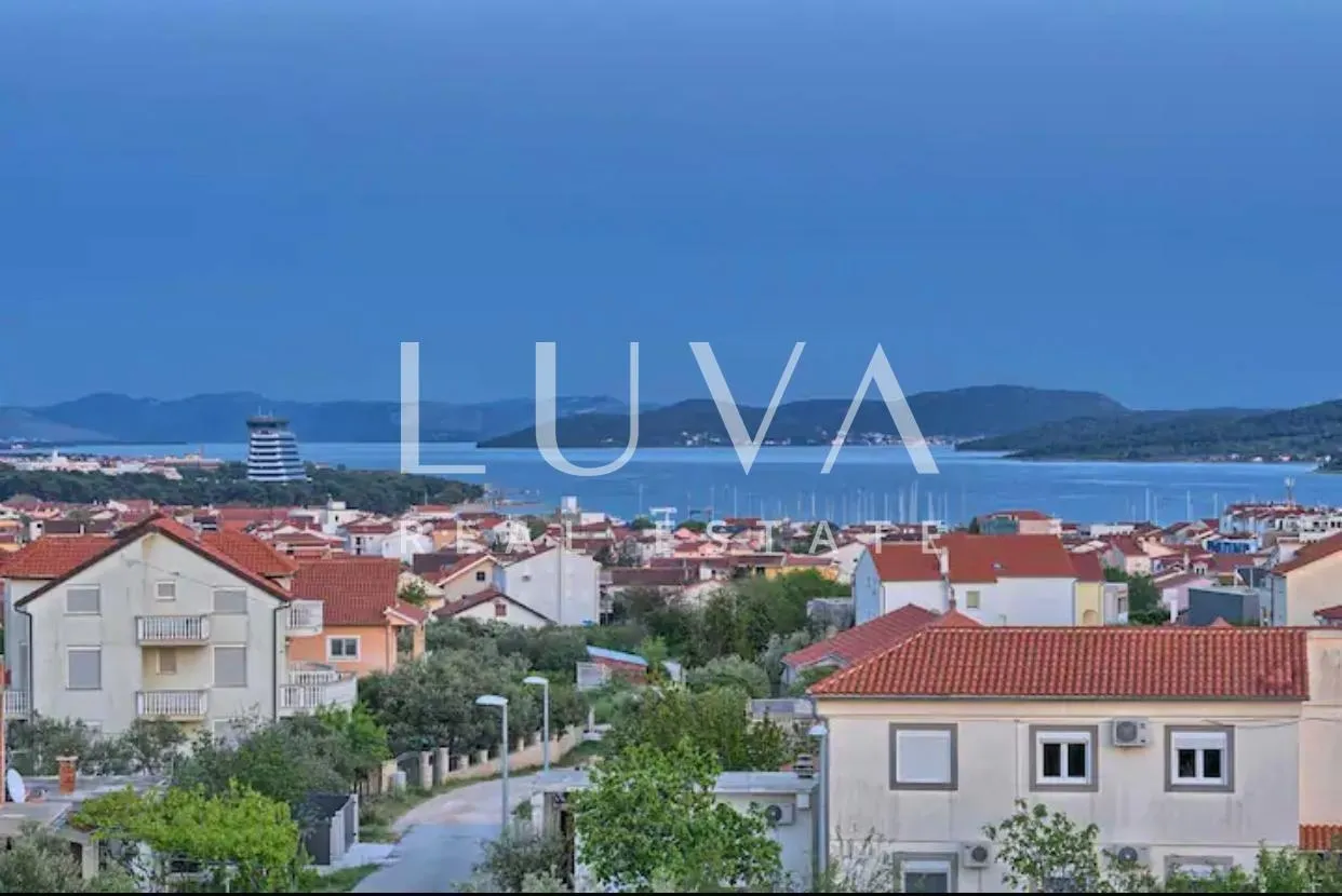 vodice, luksuzna vila s bazenom na prodaju - slika 23