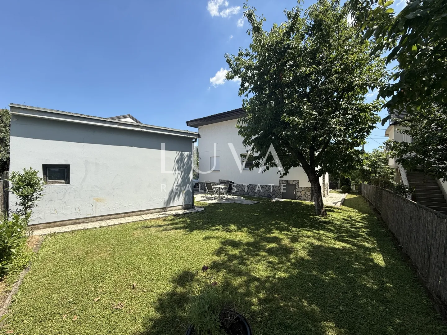 zagreb, vrapče, obiteljska kuća s garažom, nkp 264 m² - slika 17