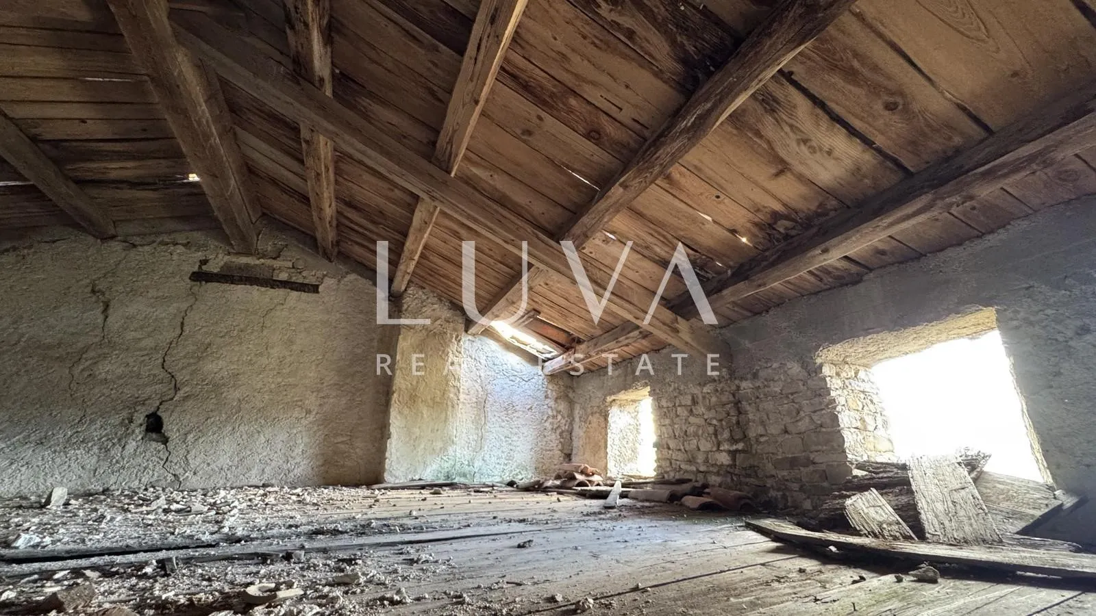istra, motovun, kuća za renovaciju s dvorištem, 195 m2 - slika 17