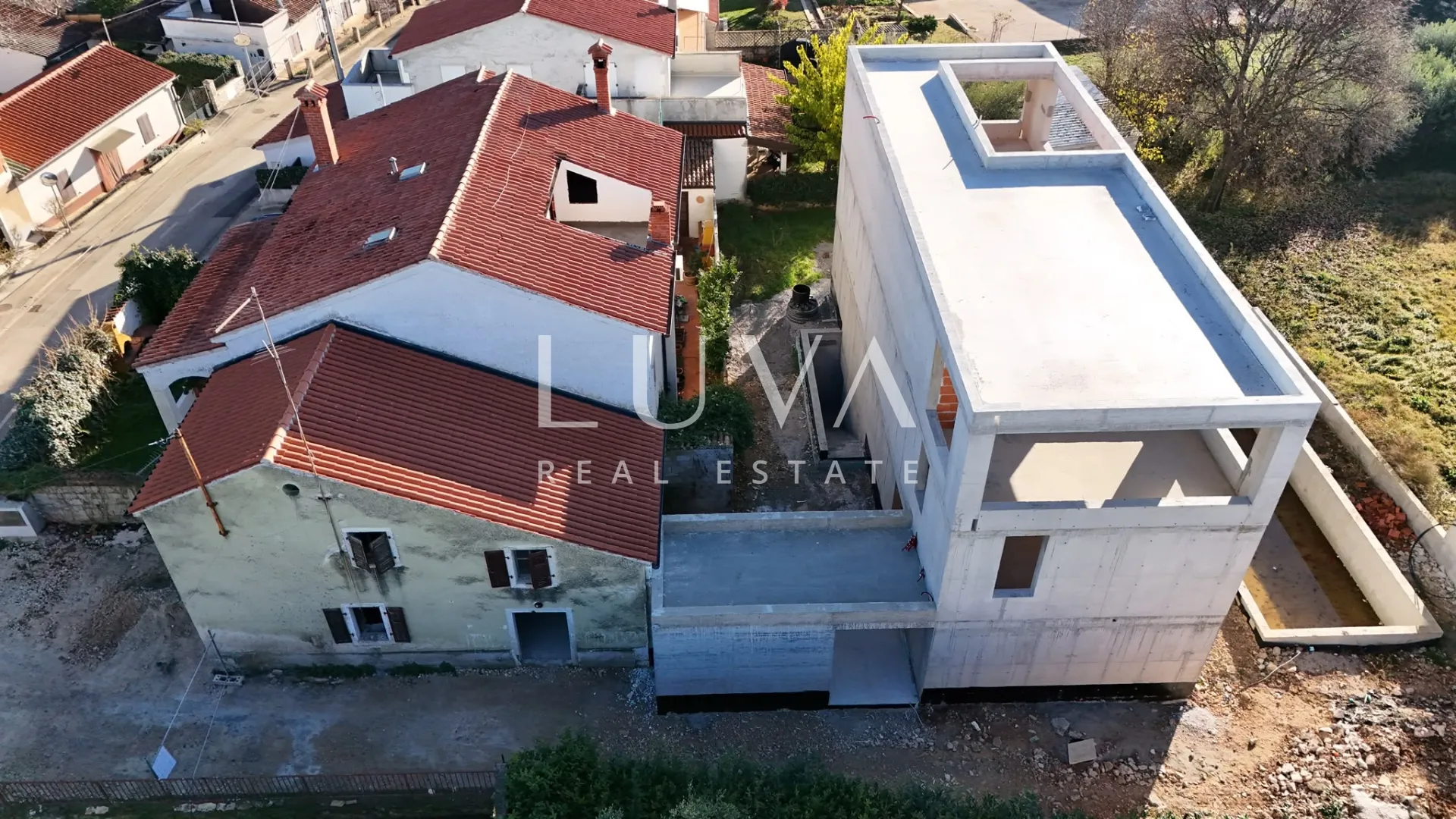 istra, poreč, moderna kuća s bazenom i kino salom, 398,10 m² nkp - slika 5