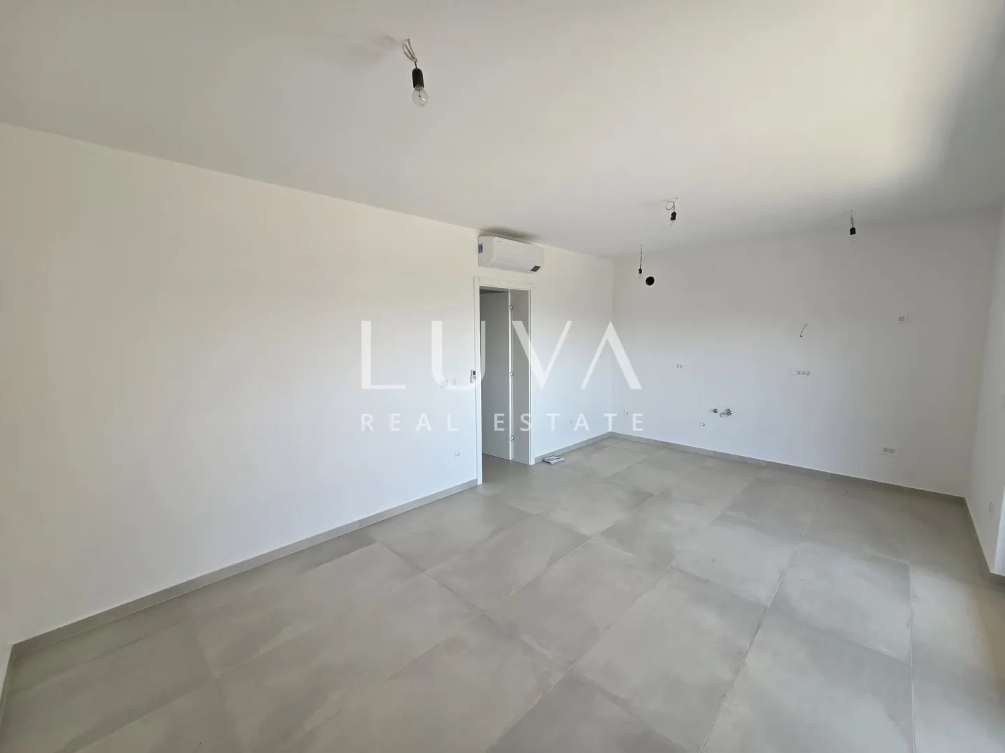 novalja, moderna novogradnja, stan s2/z1, nkp 76 m2 - slika 5
