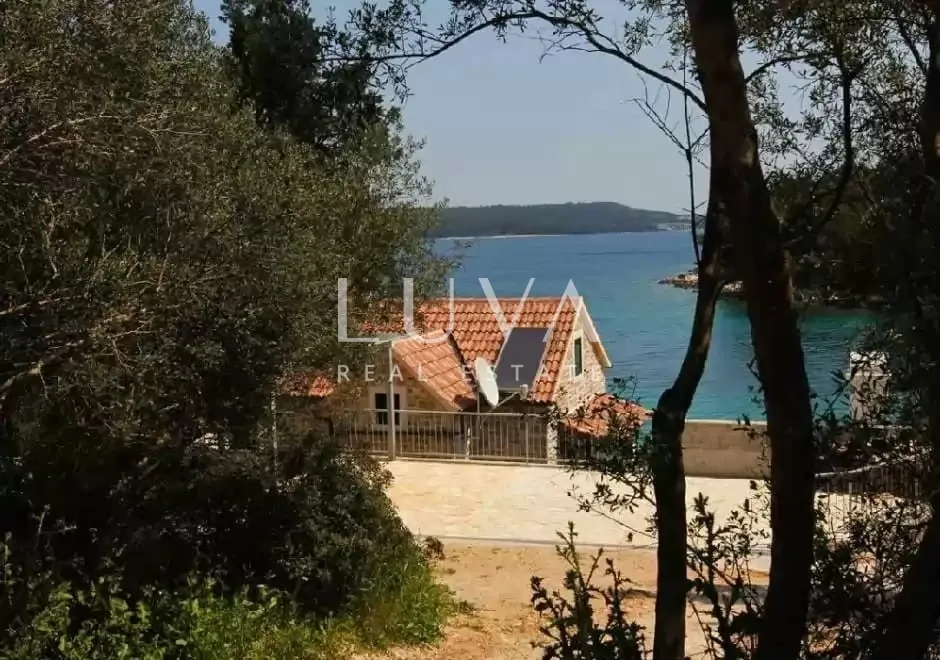 hvar, stari grad, kamena kuća uz more na prodaju - slika 10