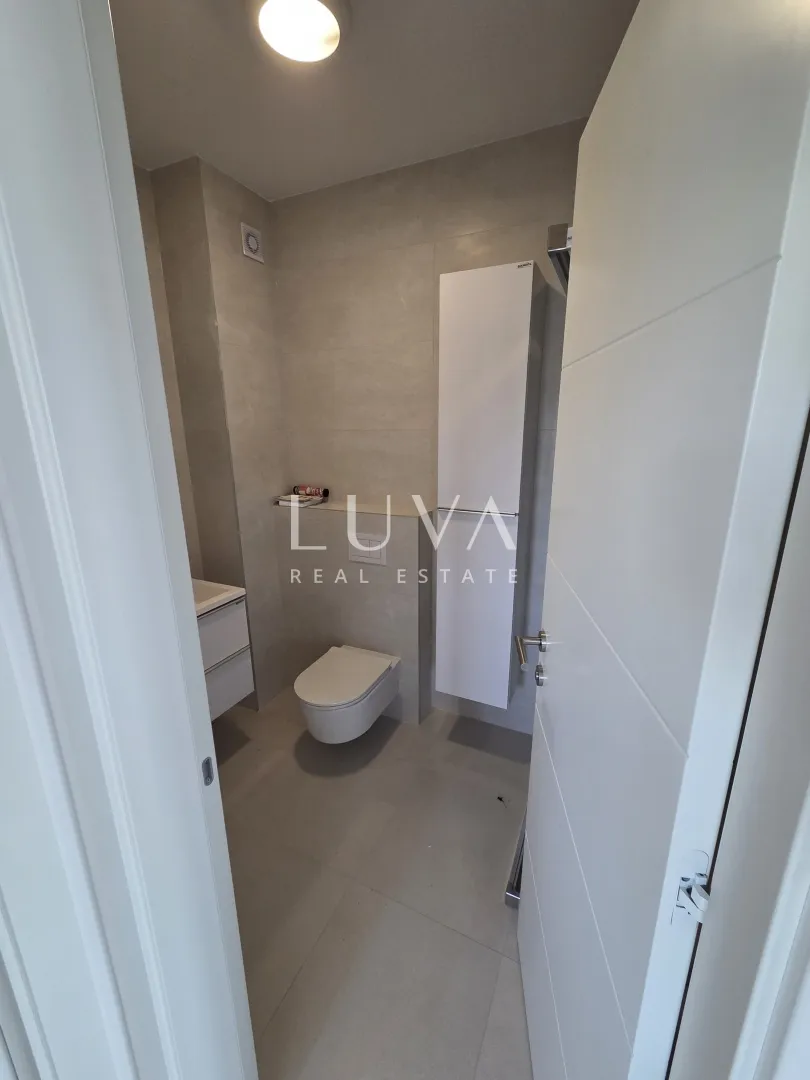 novalja, moderna novogradnja, stan s2/z1, nkp 76 m2 - slika 6