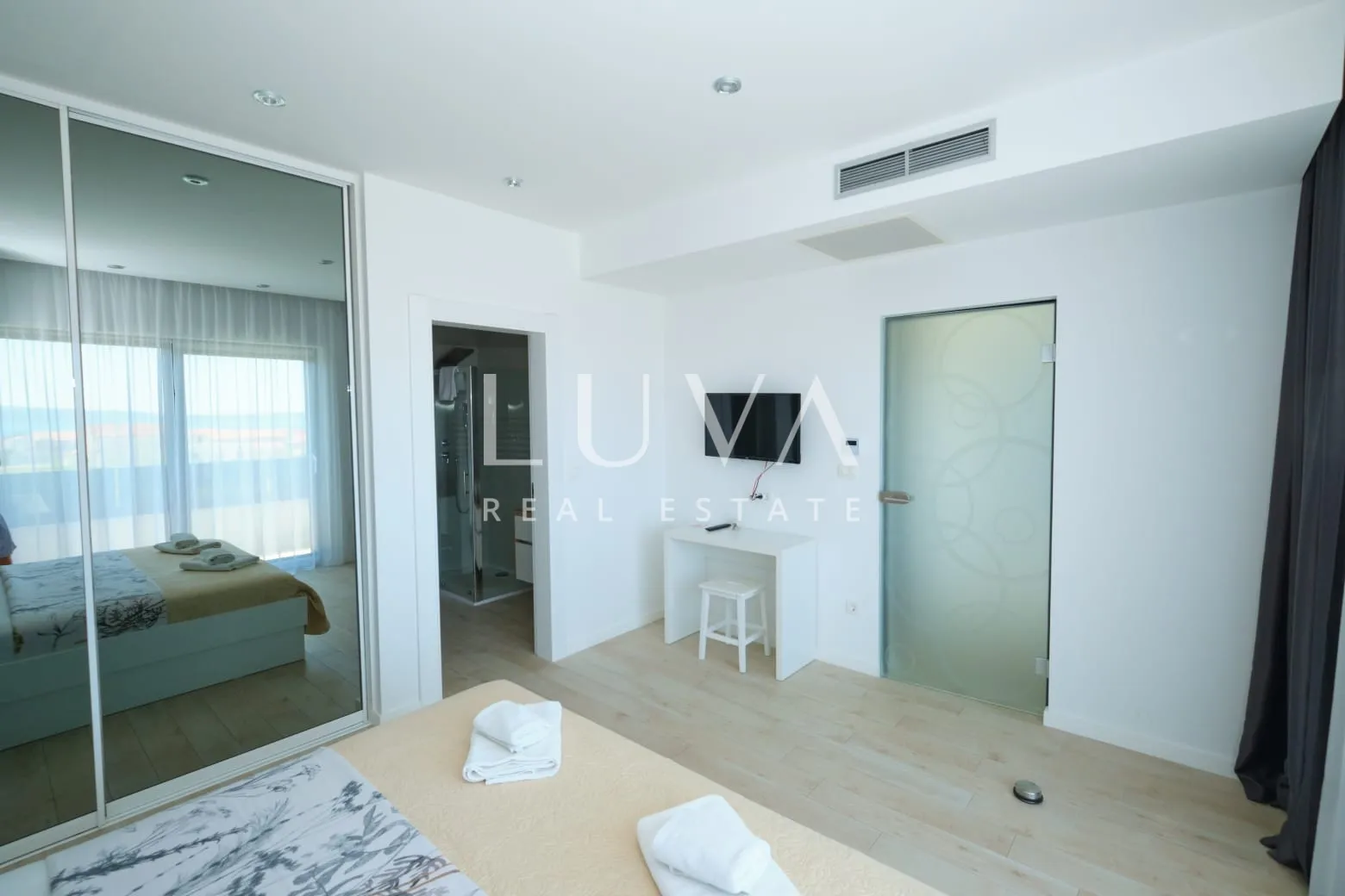 kaštel stari, vila 324 m² s bazenom i pogledom na more na prodaju - slika 30