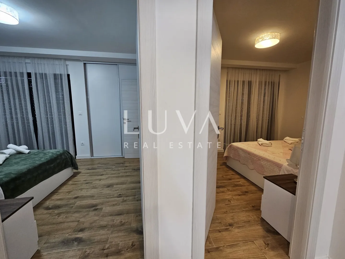 solin, koprivno, villa s bazenom, ljetnom kuhinjom na prodaju - slika 11