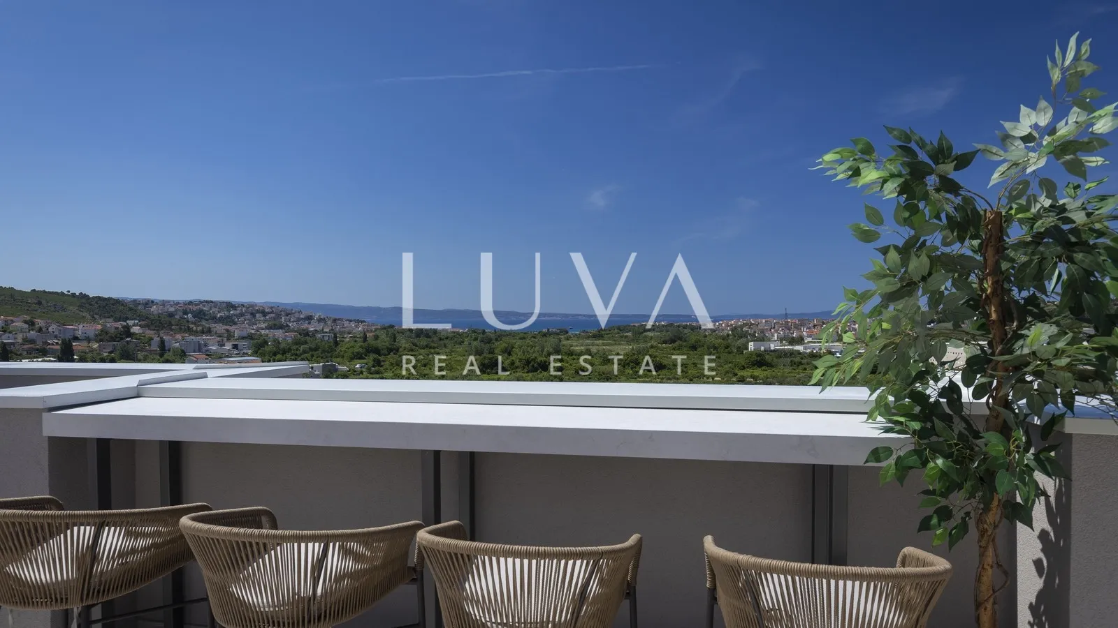 split, luksuzna vila s pogledom na more, 220 m2 za dugoročni najam - slika 28