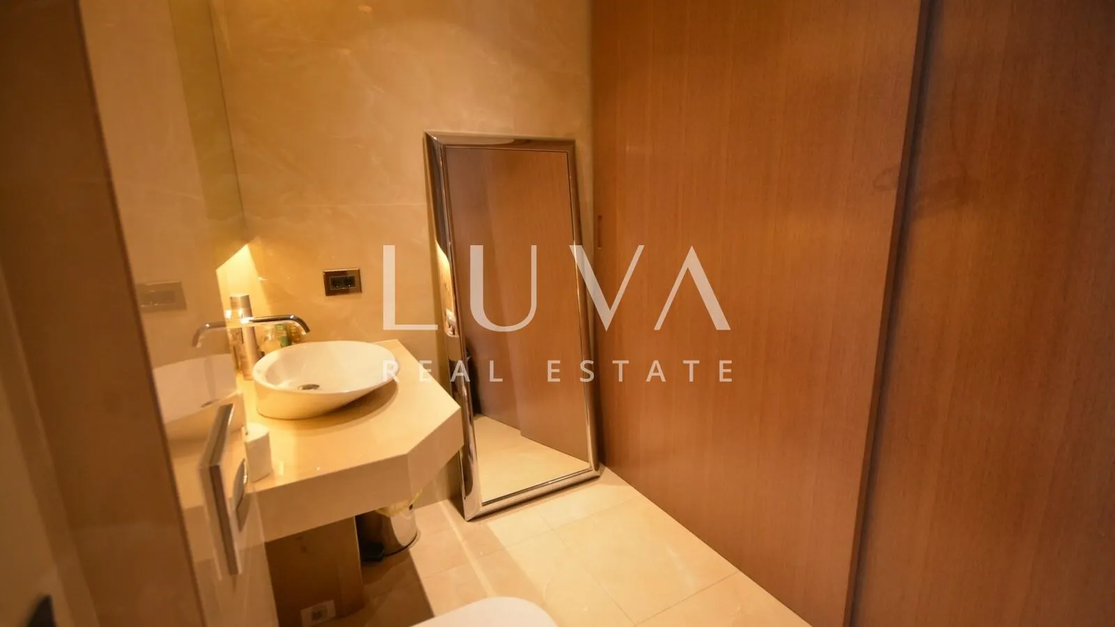 zagreb, radnička cesta, luksuzan penthouse 368m2 neto na prodaju - slika 36