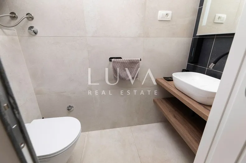 krk, omišalj, luksuzni apartman s krovnom terasom uz more, na prodaju - slika 20