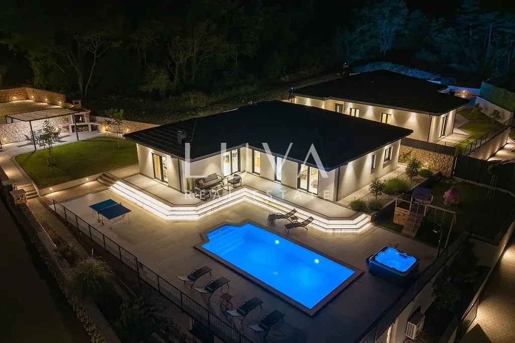 imotski, moderna kuća s bazenom i panoramskim pogledom na prodaju, 150 m2 - slika 1