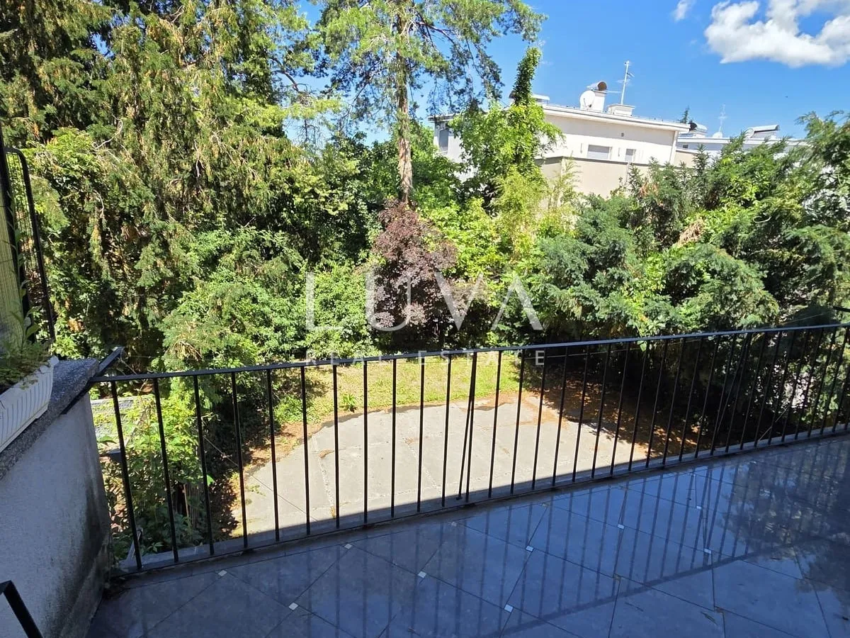 Zagreb, Tuškanac, dvojna kuća za adaptaciju na prodaju