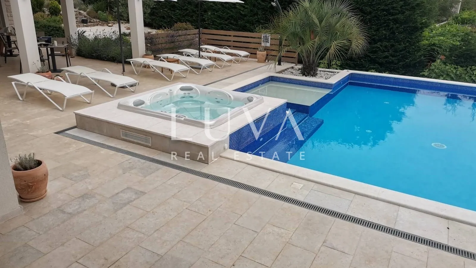 istra, labin, luksuzna vila s pogledom na more, 240 m2 za prodaju - slika 3
