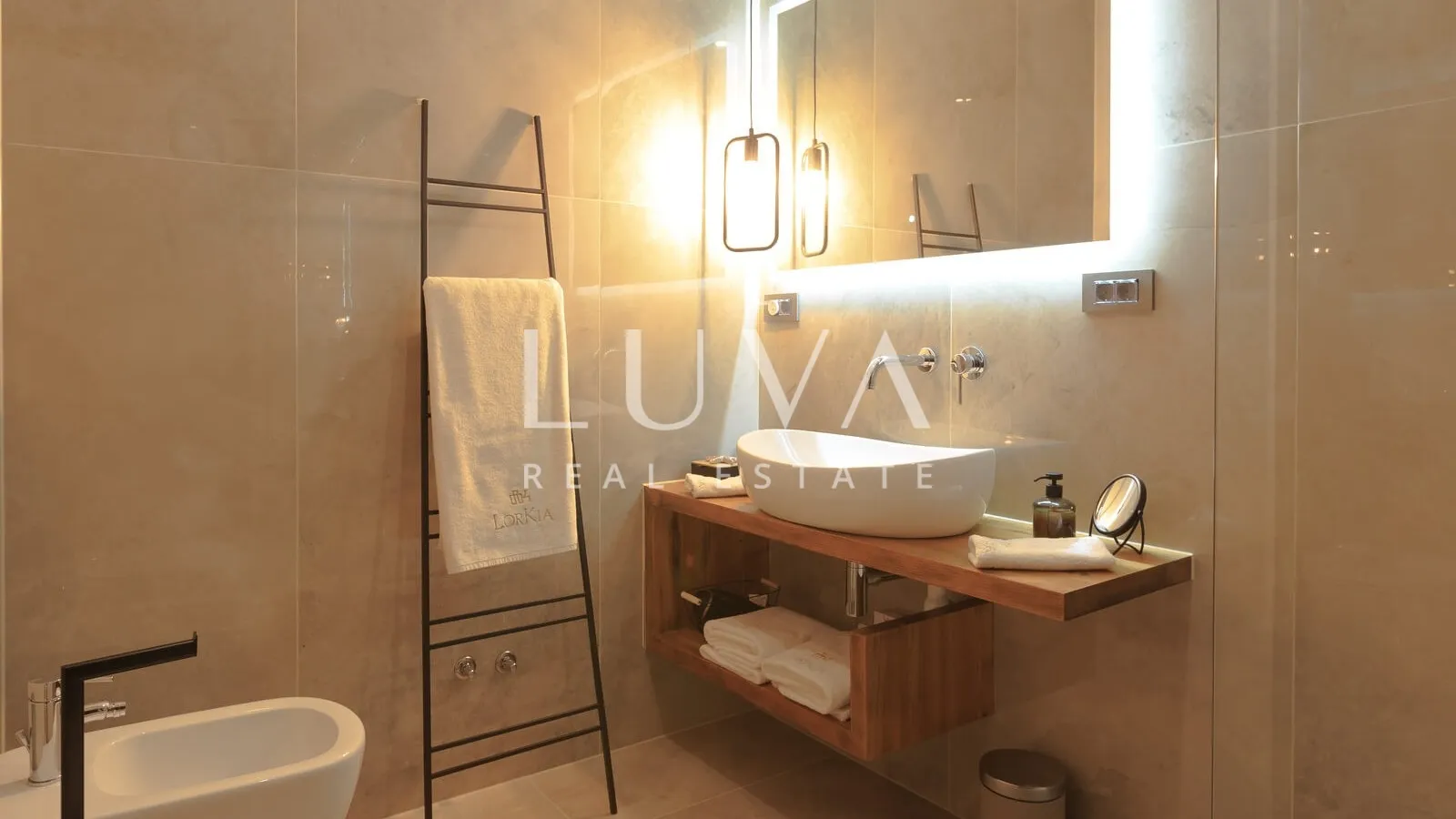 baška, krk, luksuzna vila s bazenom i jacuzzi-jem blizu mora - slika 14