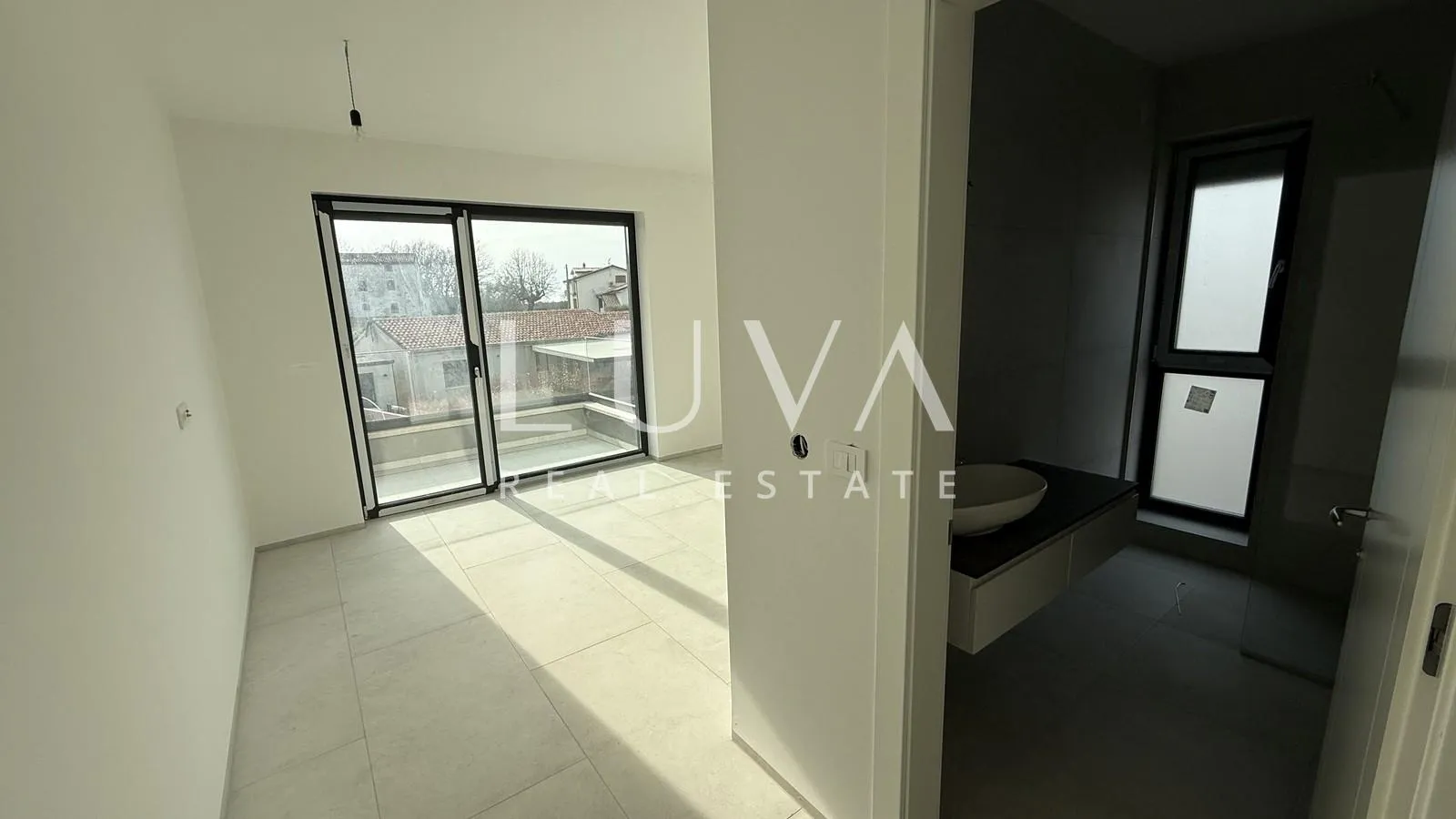 poreč, moderna samostojeća kuća s bazenom i pogledom na more, 233 m² - slika 14