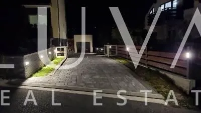 vrbovsko, prostrana kuća 200 m2 za prodaju - slika 15