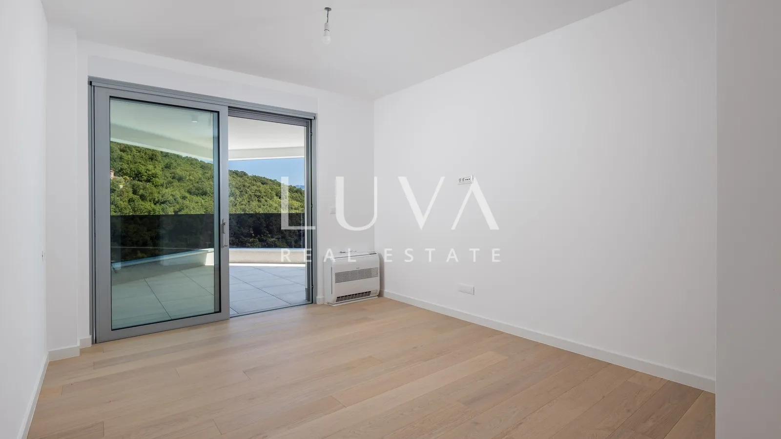 opatija, luksuzna novogradnja s pogledom na more, stan nkp 235,95 m2 - slika 3