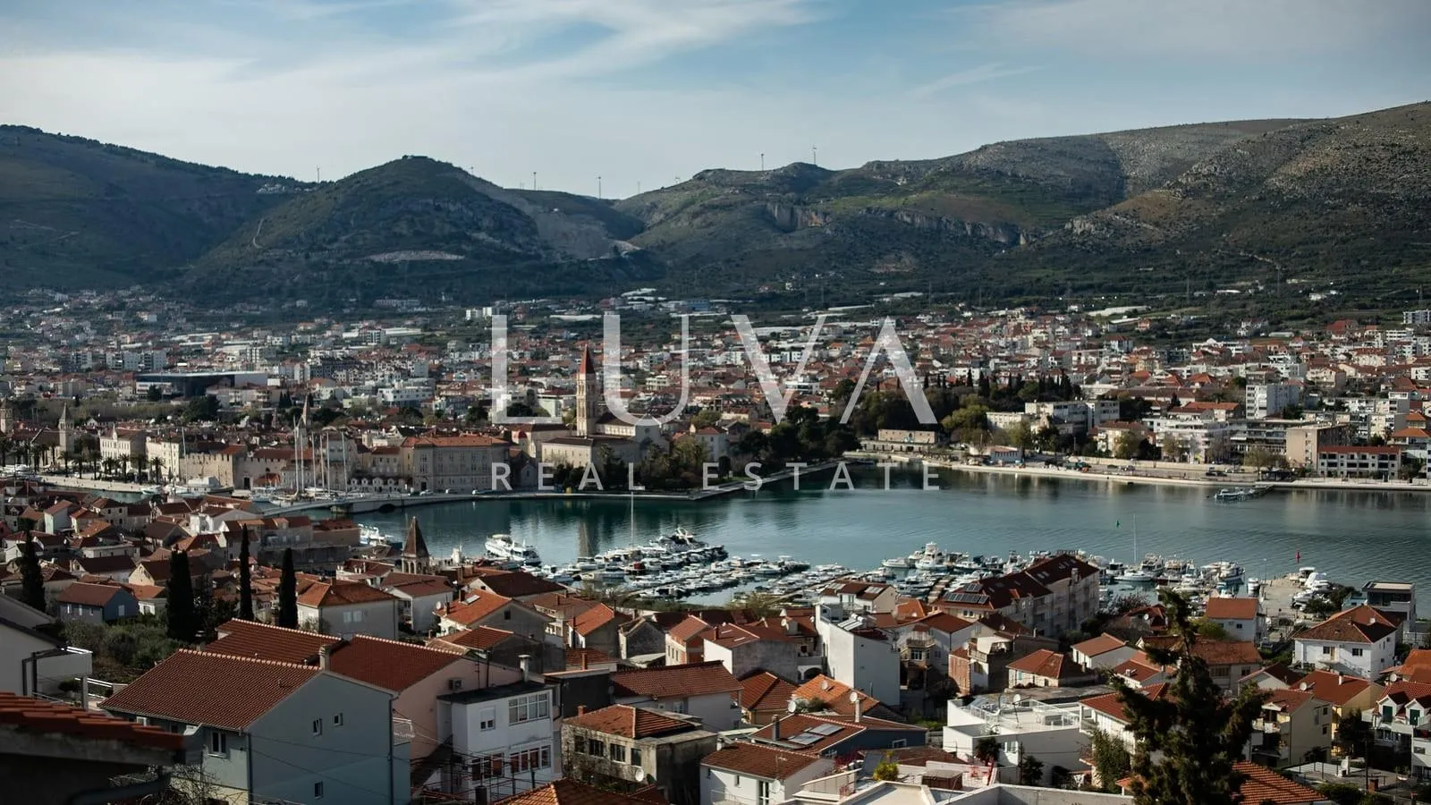 trogir, luksuzna vila s bazenom i pogledom na more na prodaju - slika 55