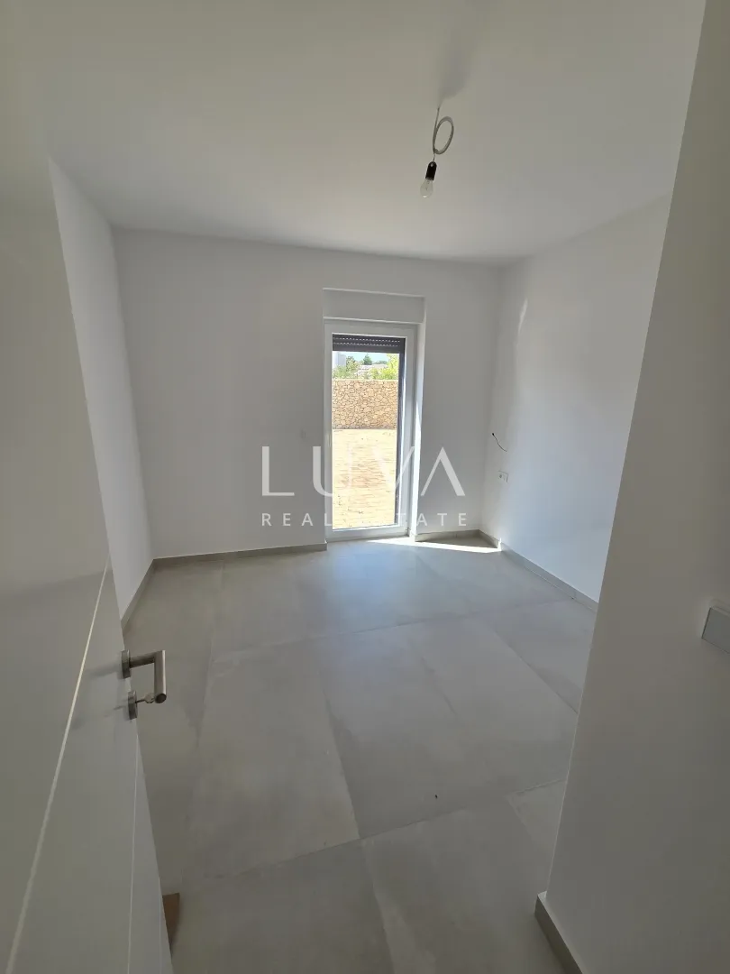 novalja, moderna novogradnja, stan s1, nkp 74 m2 - slika 5