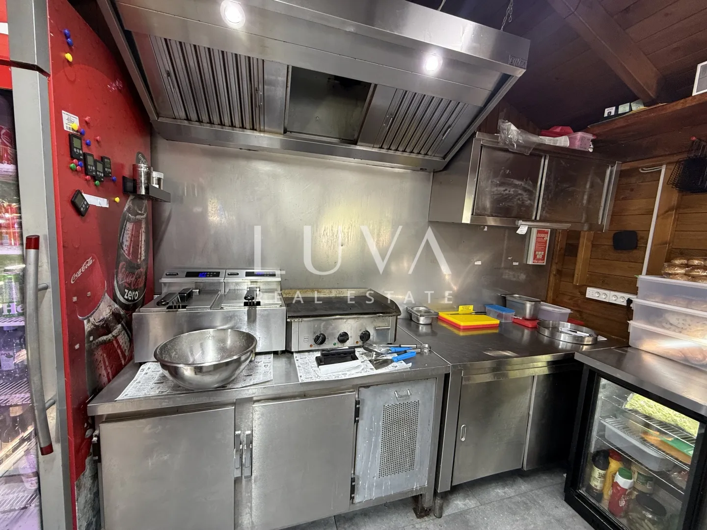zagreb, jarun, fast food uz šetalište, 14 m2 - slika 5