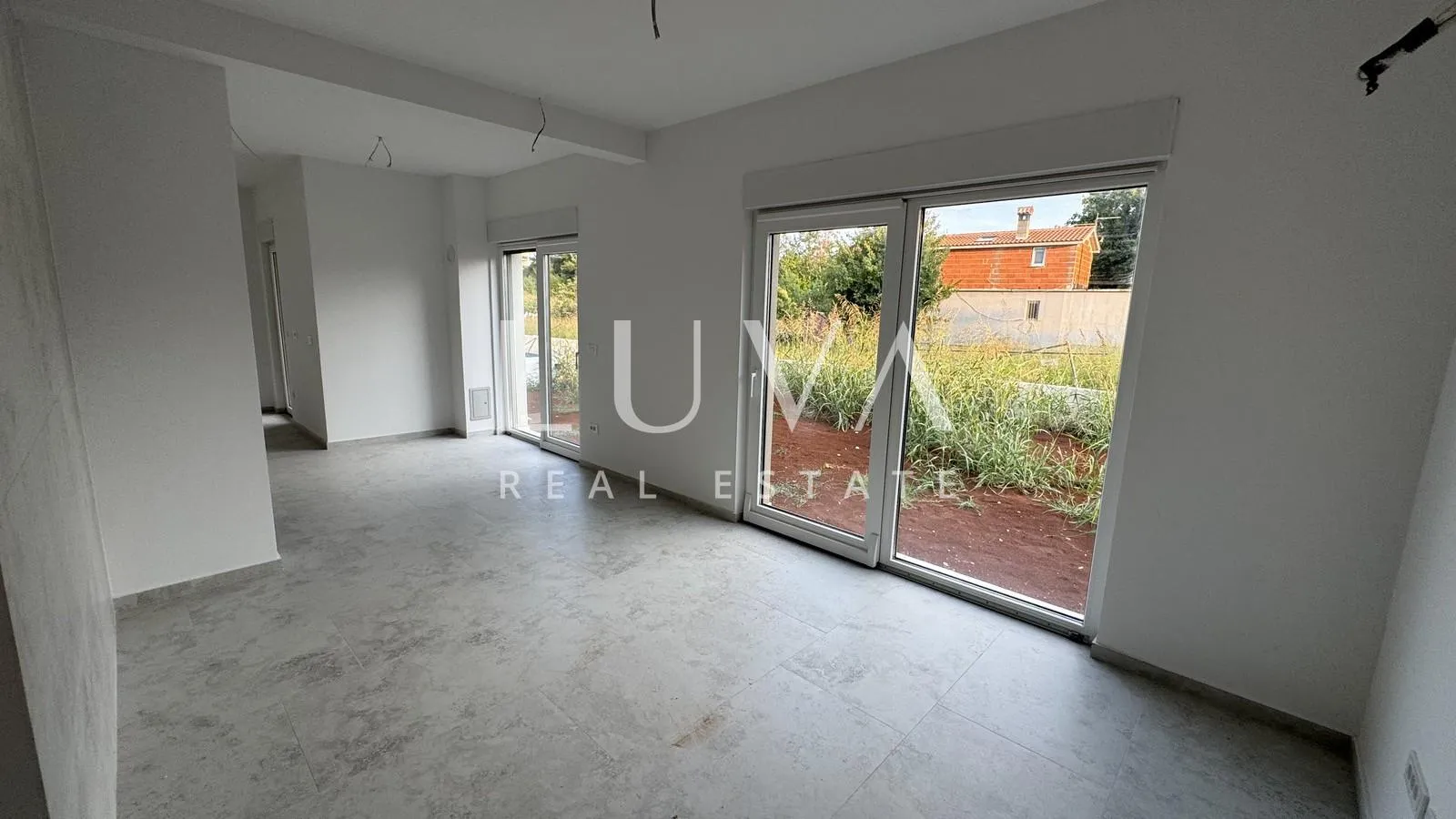 istra, tar, moderni stan u prizemlju s dvorištem, 88,16 m2 - slika 2