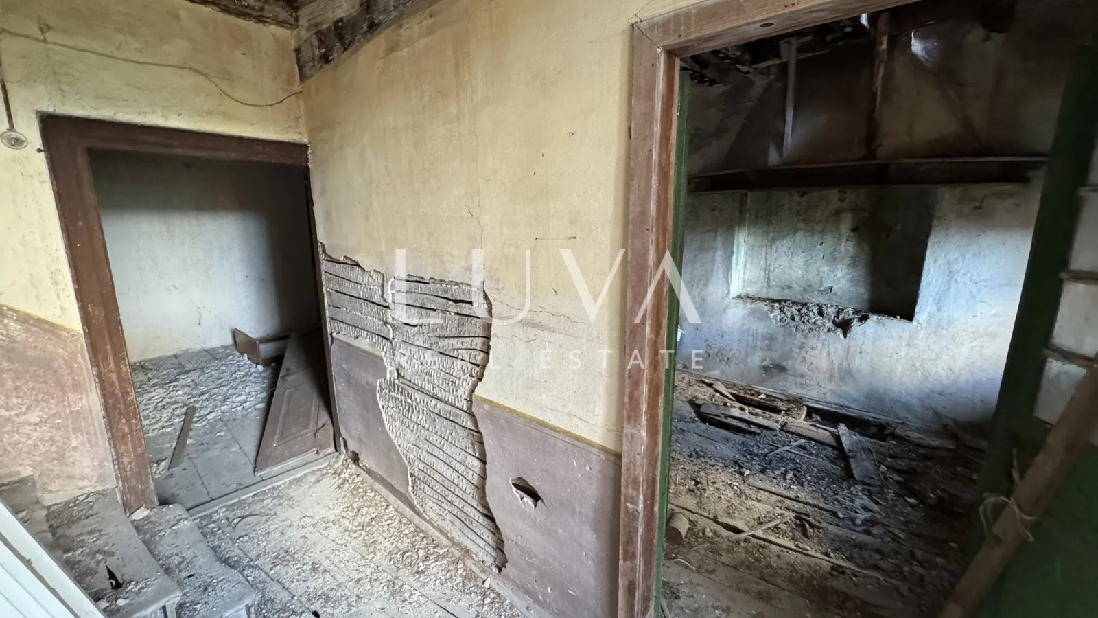 istra, motovun, kuća za renovaciju s dvorištem, 195 m2 - slika 10