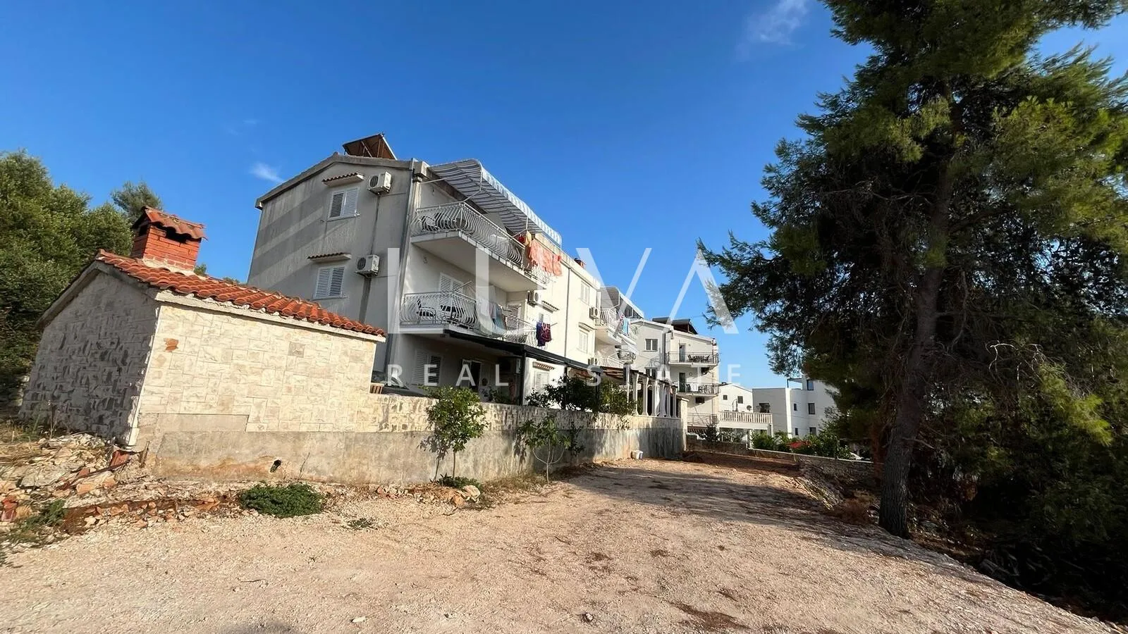 čiovo, apartmanska kuća 540m2 s pogledom na more, prodaja - slika 5