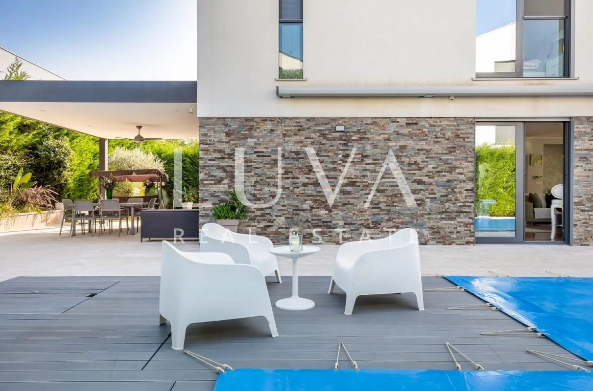 istra, fažana, moderna vila s bazenom uz more, 330 m2 - slika 5