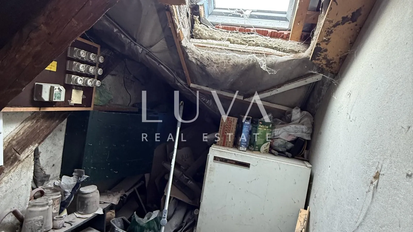 zagreb, britanski trg, 4s stan za renovaciju, 142 m² - slika 5