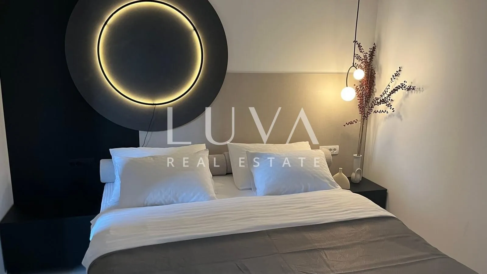 luksuzna kuća s bazenom blizu mora na prodaju, vodice, dalmacija - slika 36