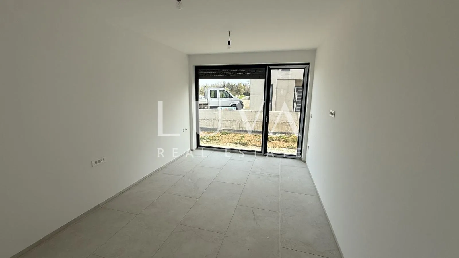 poreč, moderna samostojeća kuća s bazenom i pogledom na more, 233 m² - slika 7