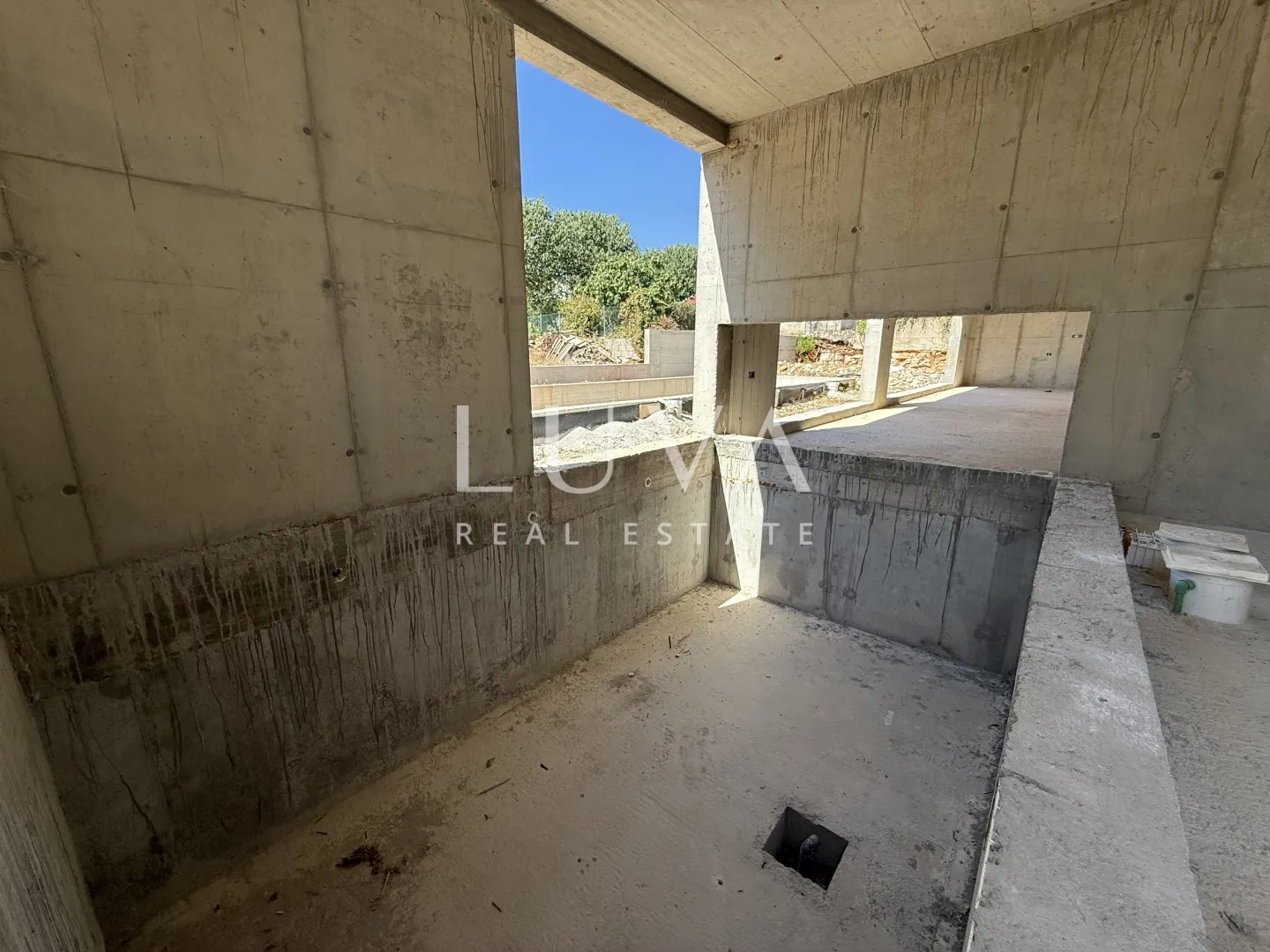 istra, poreč, moderna kuća s bazenom i kino salom, 398,10 m² nkp - slika 15