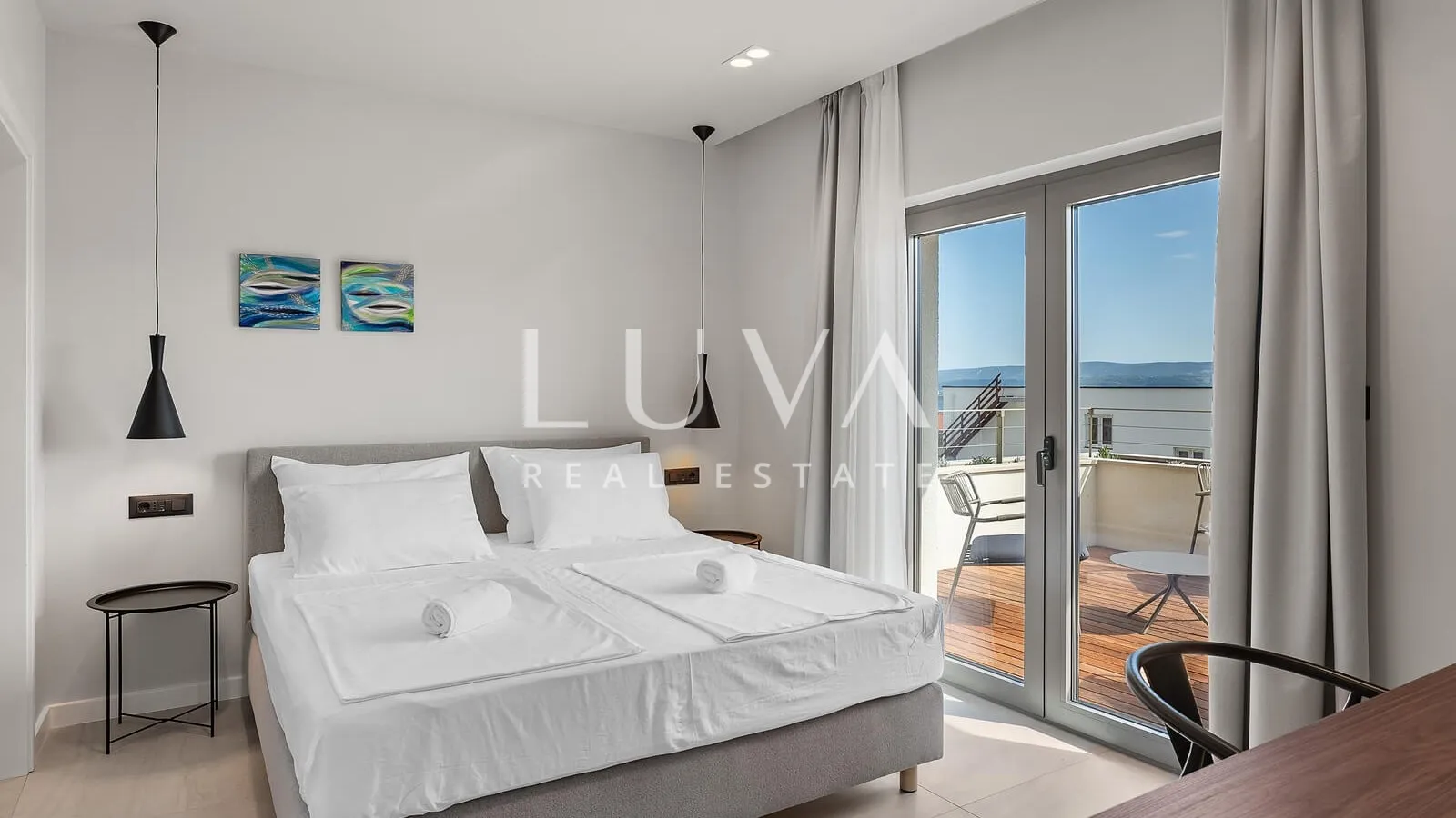 duće, omiš, luksuzni resort s 4 velika apartmana i bazenom uz more na prodaju - slika 25