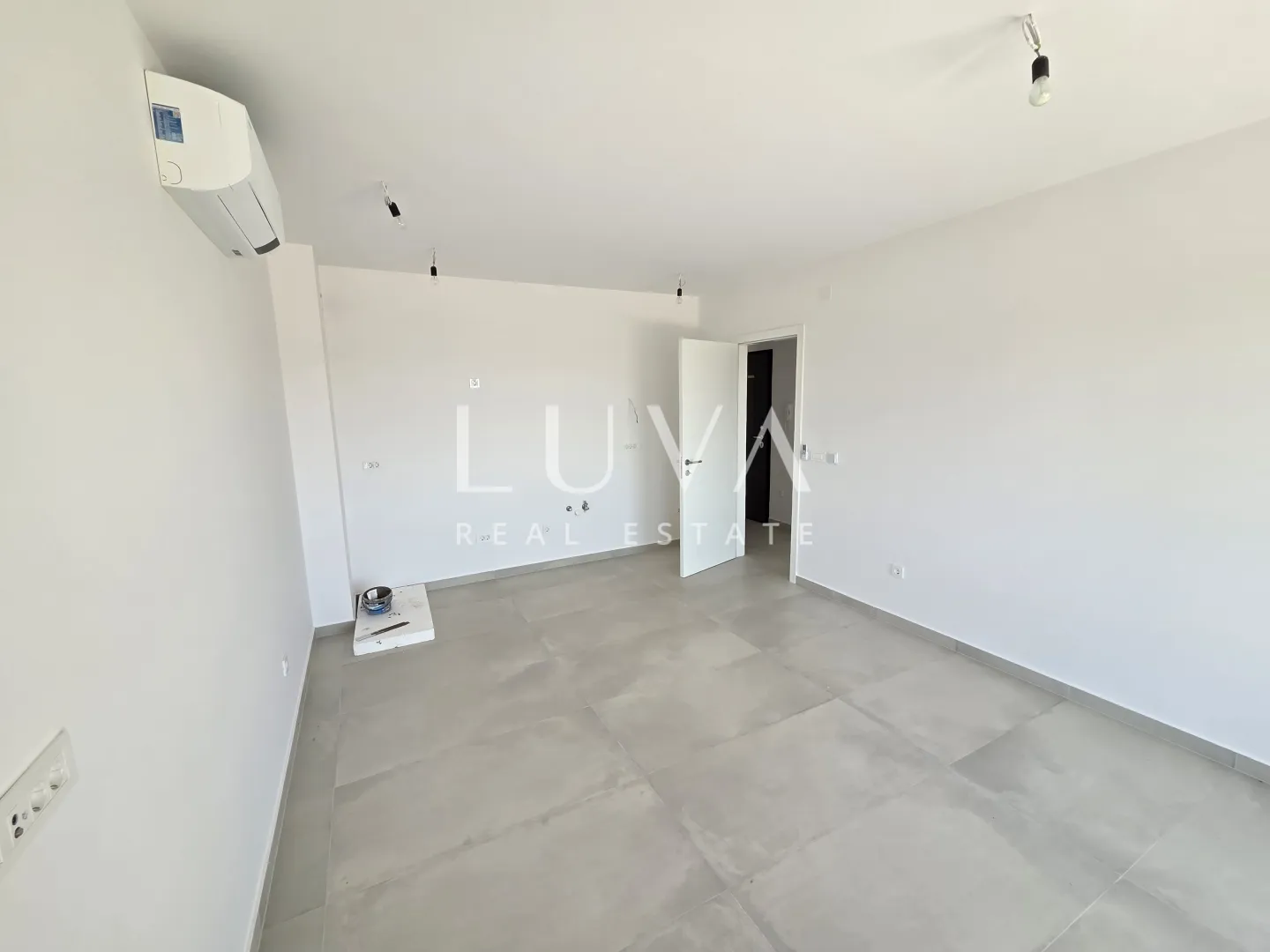 novalja, moderna novogradnja, stan s1, nkp 74 m2 - slika 4