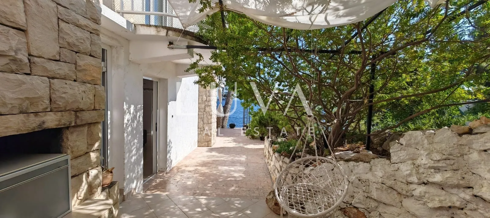 korčula, prižba, prodaja atraktivnog apartmana prvi red do mora - slika 5